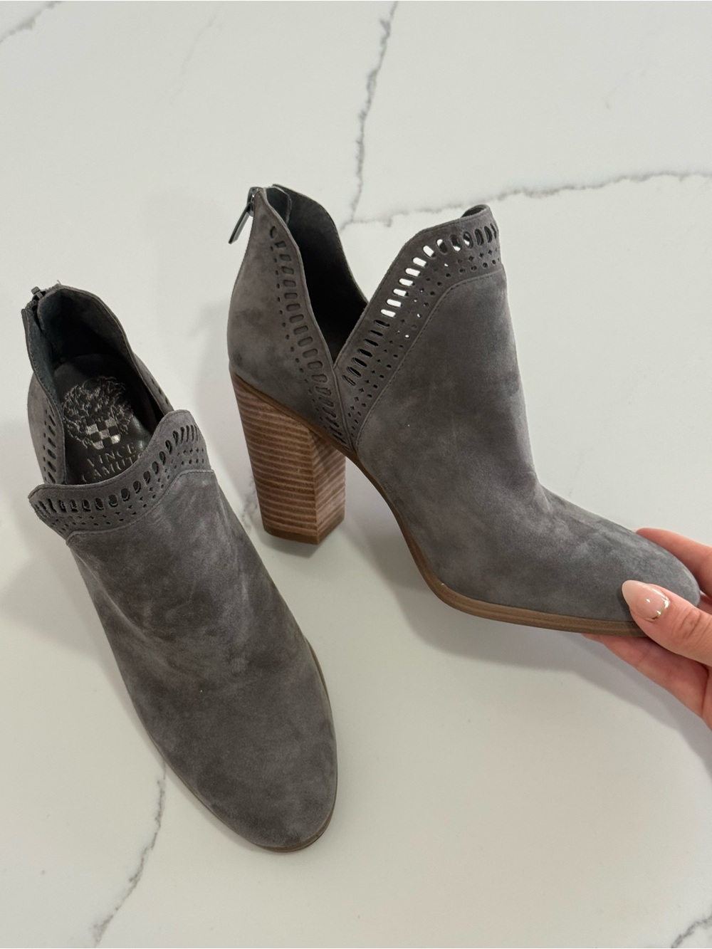 Vince Camuto Fileana Gray Suede Split Shaft Bootie Sz 9